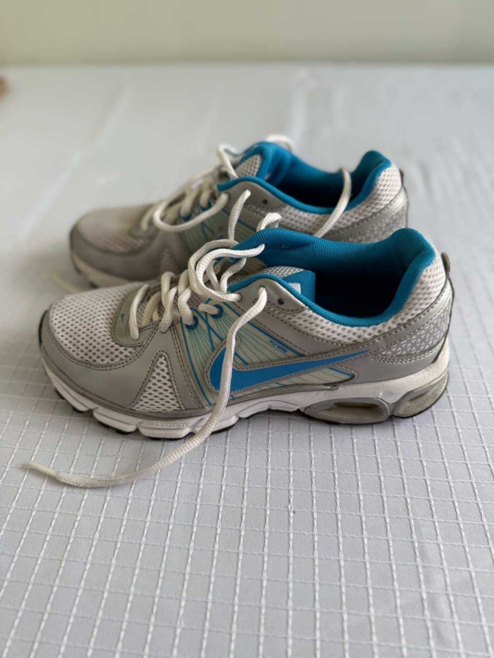 Nike Air Max Moto White/Blue/Silver Women’s  Athletic Shoes Low Top